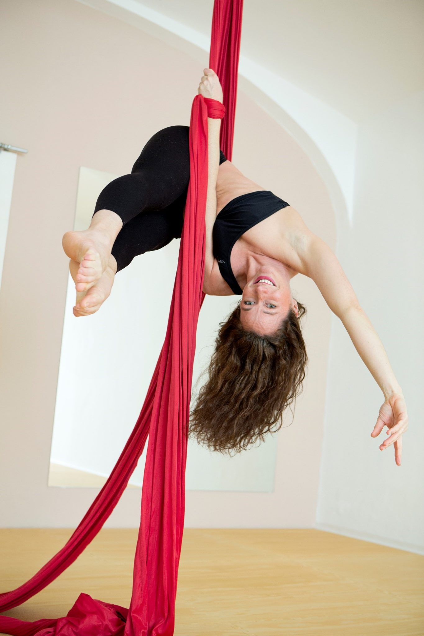 Aerial Yoga im Perform