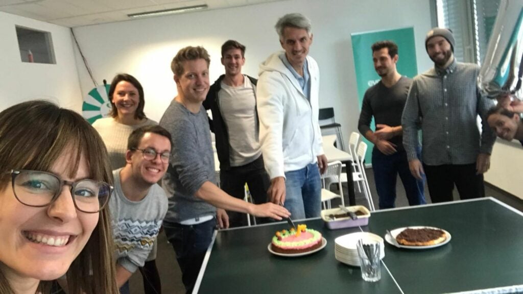 Het Eversports team viert het zevenjarig bestaan van de ondernemig