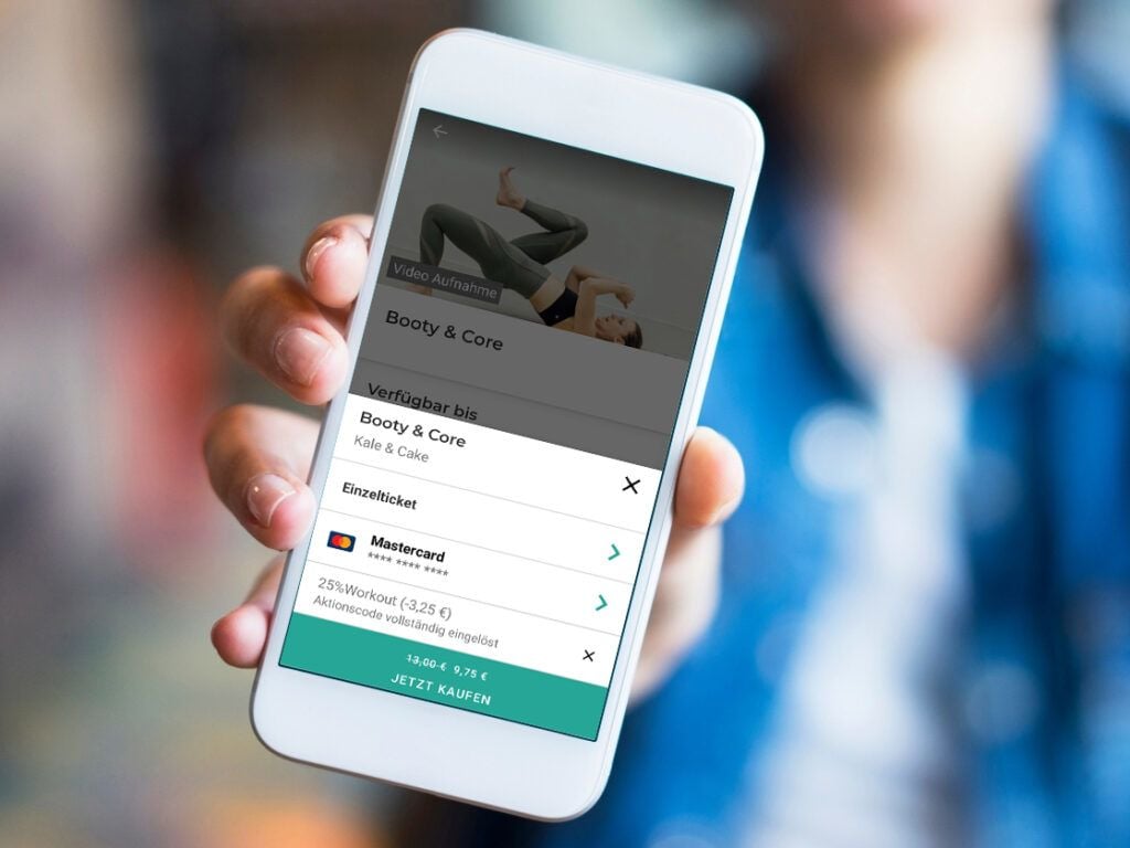 Handy-Screen zeigt Eversports Zahlungsmöglichkeiten