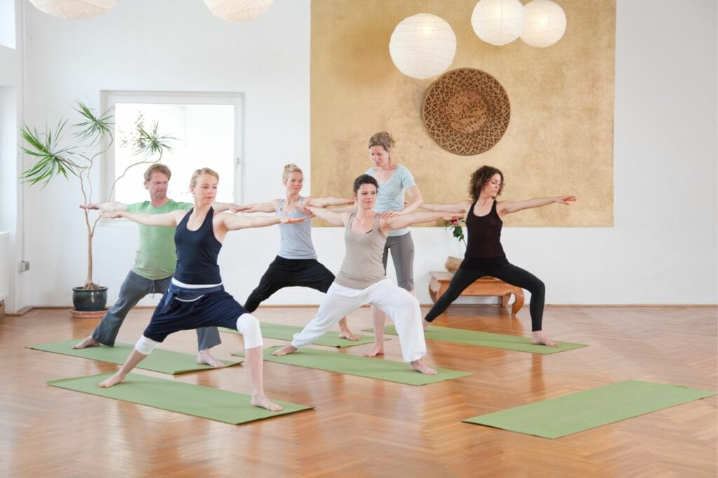 salaire moyen prof de yoga