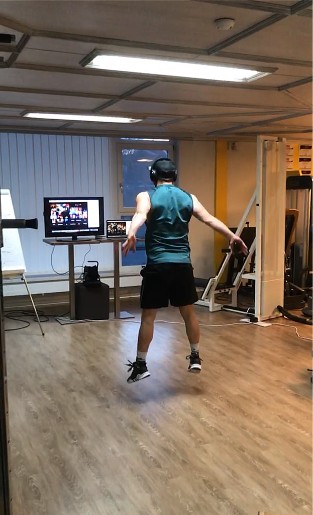 Michele beim Online Workout in der FT BOX