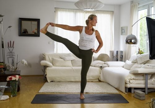 Online Yoga mit Veronika Rössl
