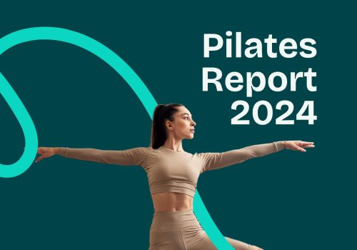 Frau macht Pilates