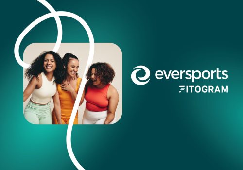 3 frauen lachen und haben spaß